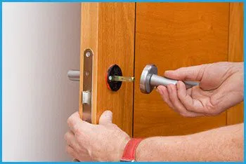 Lock Locksmith Services Chicago, IL 312-288-7676 - 12-changing-locks